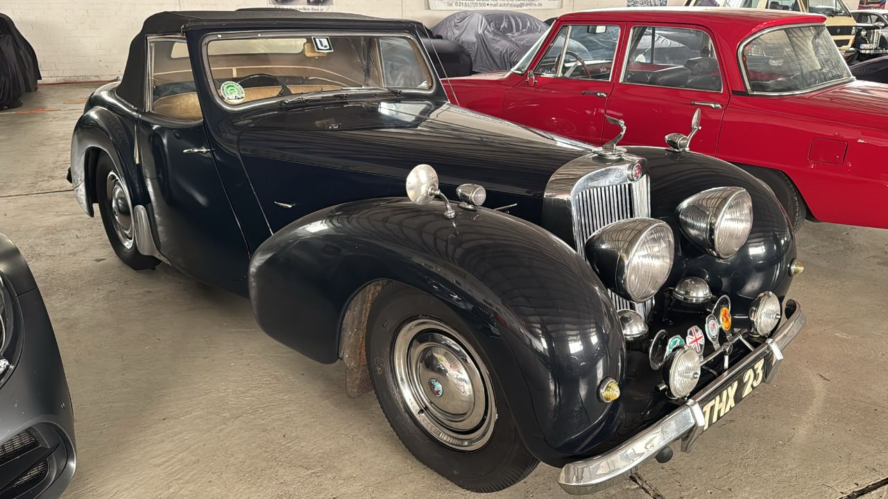 Oldtimer (Triumph, 1800 Roadster) - (EZ.: 29. April 1948) - (17.309 Meilen) - (Differenzbesteuerung) - (Startpreis: 7.500,00 EUR)