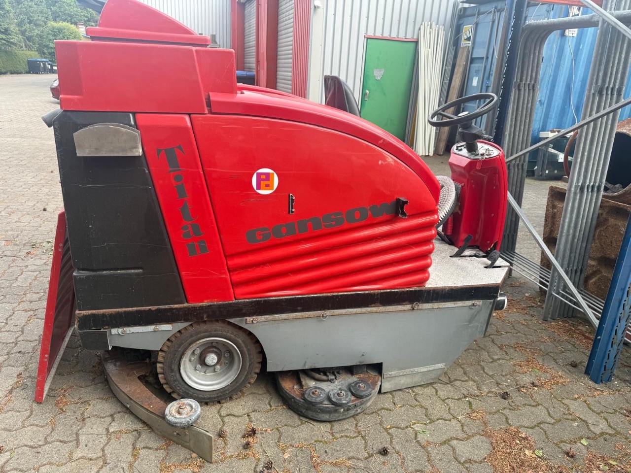 Kehrmaschine (Gansow, Titan 352 BF 130) - (Teilespender, da die Batterie entladen ist) - (Startpreis: 180,00 EUR)