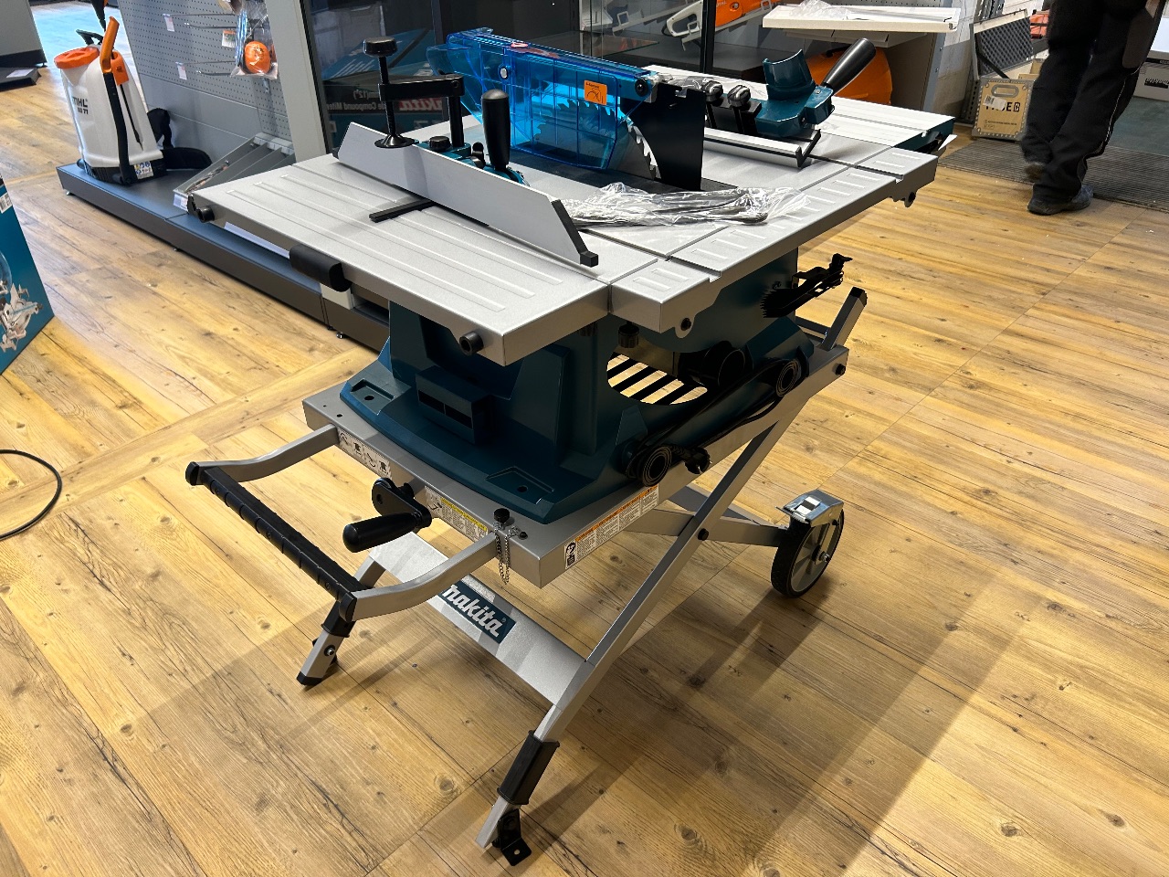 Tisch-Kreissäge  (neu) - (Makita, MLT100N), mit Untergestell