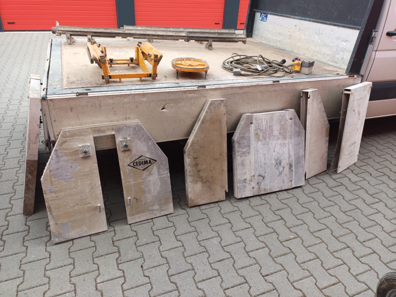 hydr. komplette Beton-Wandsäge (Cedima) - (Bj.: 1997) - (mit Hydraulik-Aggregat (Cedima, HAG -12.1) - (Startpreis: 800,00 EUR)