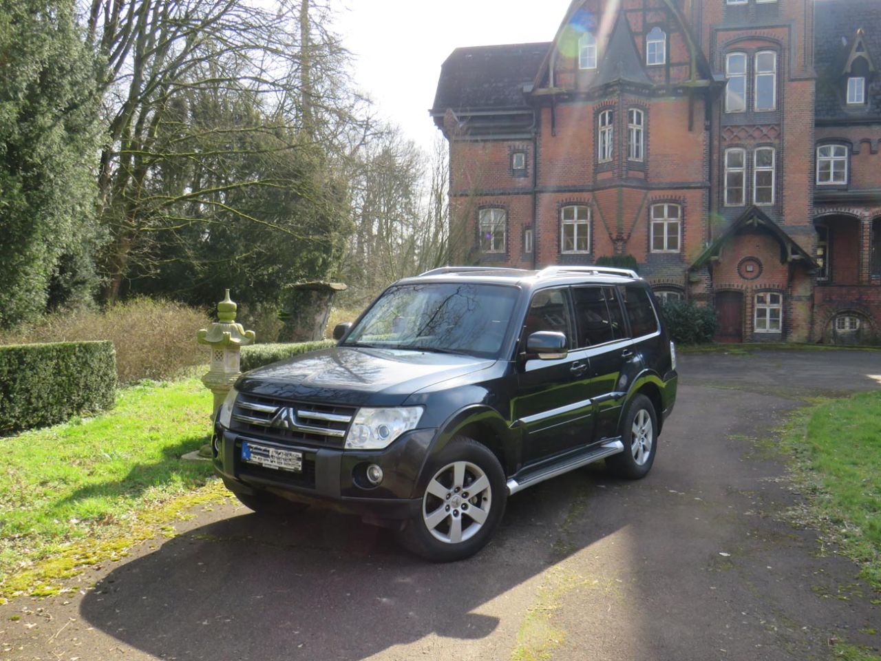 Geländefahrzeug (Mitsubishi, Pajero IV) - (3.2 DI-D) - (EZ: 30. Januar 2009) - (184.066 km) - (Automatik) - (Intense) - (Startpreis: 2.500,00 EUR)