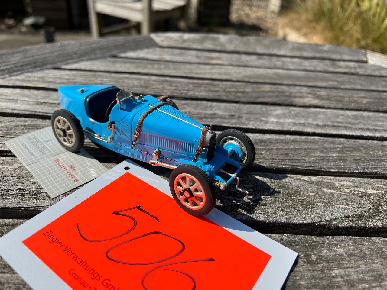 Bugatti Type: 35 Grand-Prix-Rennwagen (Hersteller: Bugatti, Land: F), Bj.: 1924 (Farbe: blau), Maßstab: 1 : 24 (Ordner: IV/21)