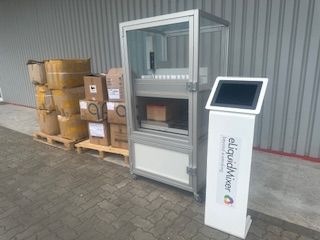 eLiquidMixer (komplett eingehaust) - (inkl. Aluprofil, Plexiglas, Bedienterminal u. Ipad) - (inkl. ca. 2 volle Paletten an Flaschen und Deckeln) - (Neupreis: über 25.000,00 €)